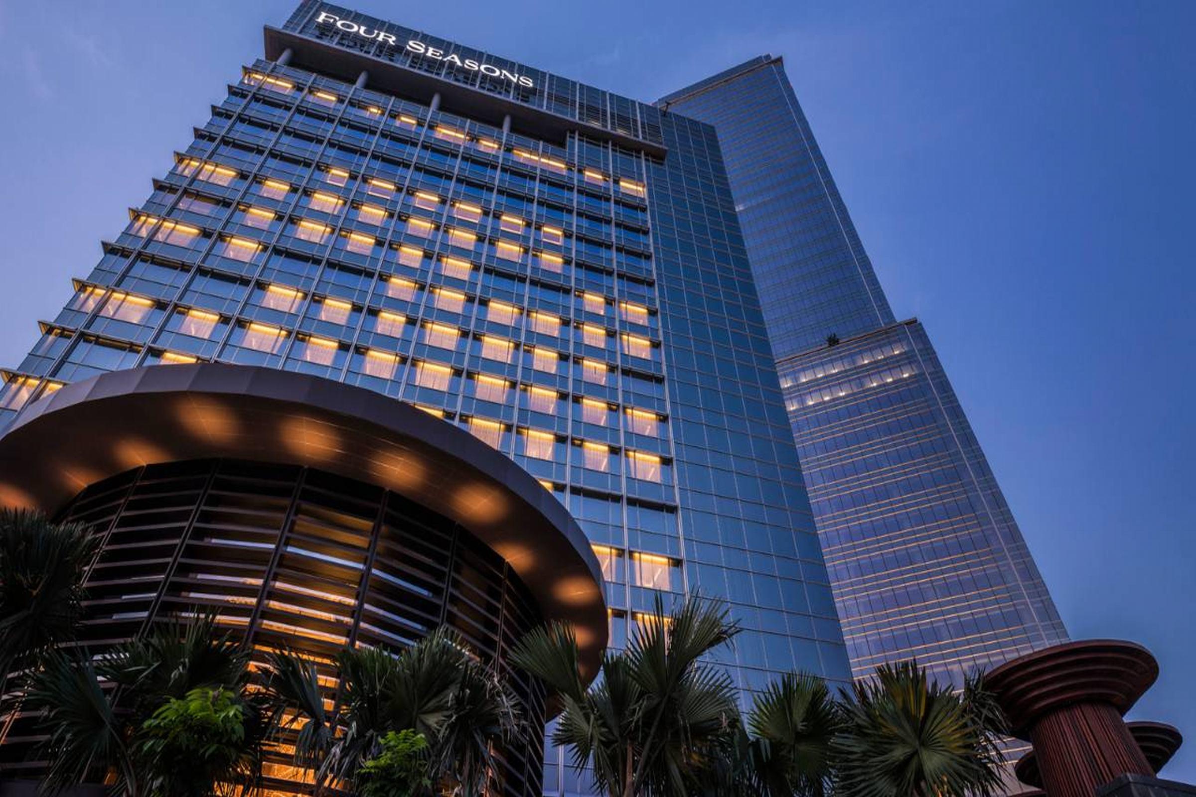 KHÁCH SẠN FOUR SEASONS HOTEL JAKARTA 5* (Indonesia) - từ VND 5767441 |  HOTELMIX